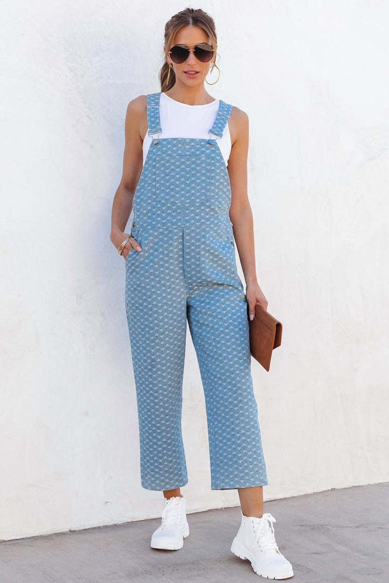 Gracefully Styled Garment for Any Occasion