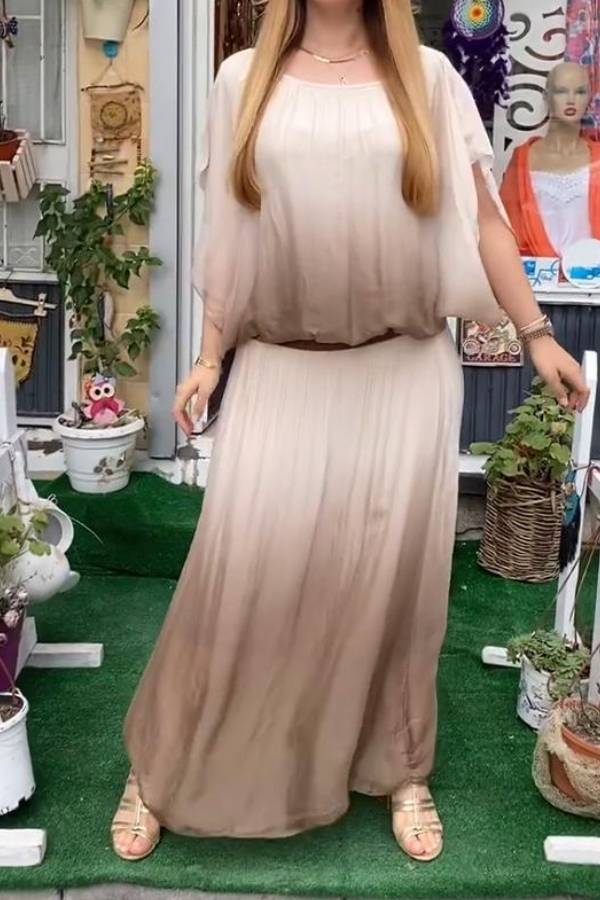 Effortlessly Elegant Garment with a Timeless Design