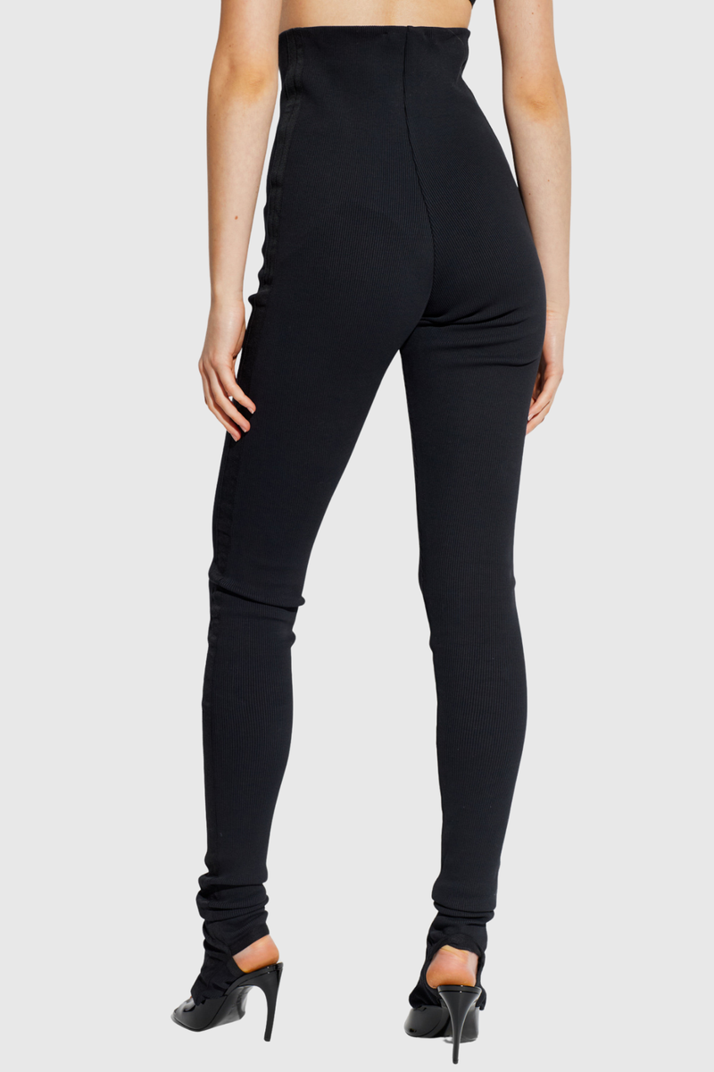 Beautifully Finished Pants in a Timeless Design
