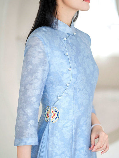A Vintage Style Garment with Delicate Timeless Details