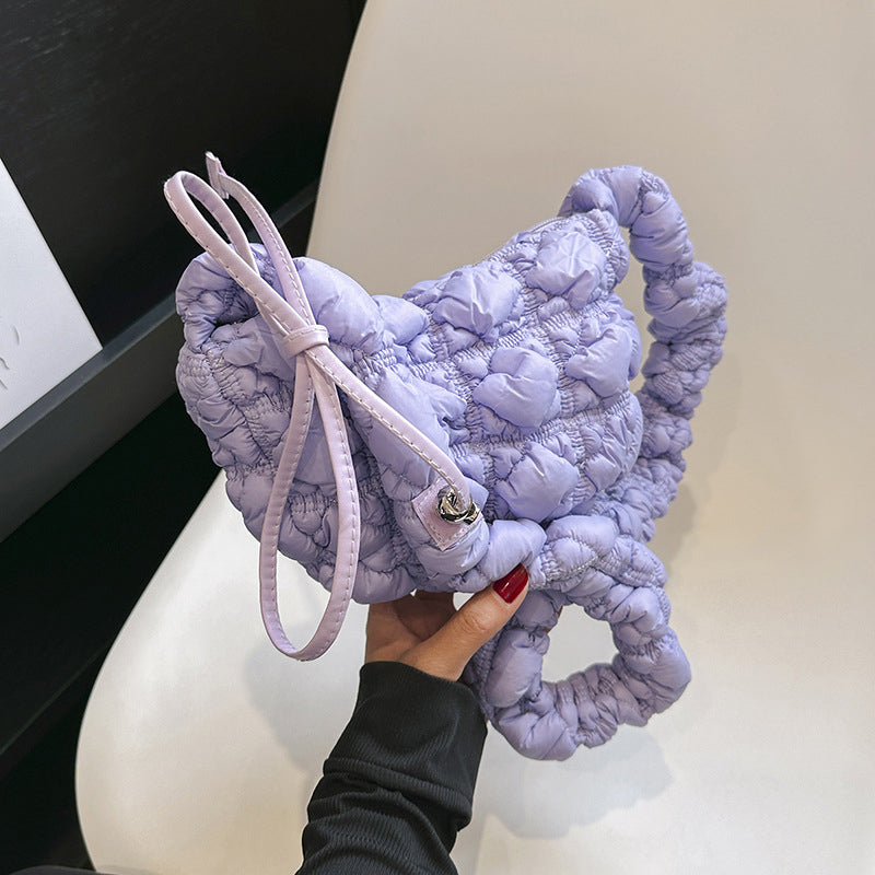 Gracefully Styled Bag for Any Occasion