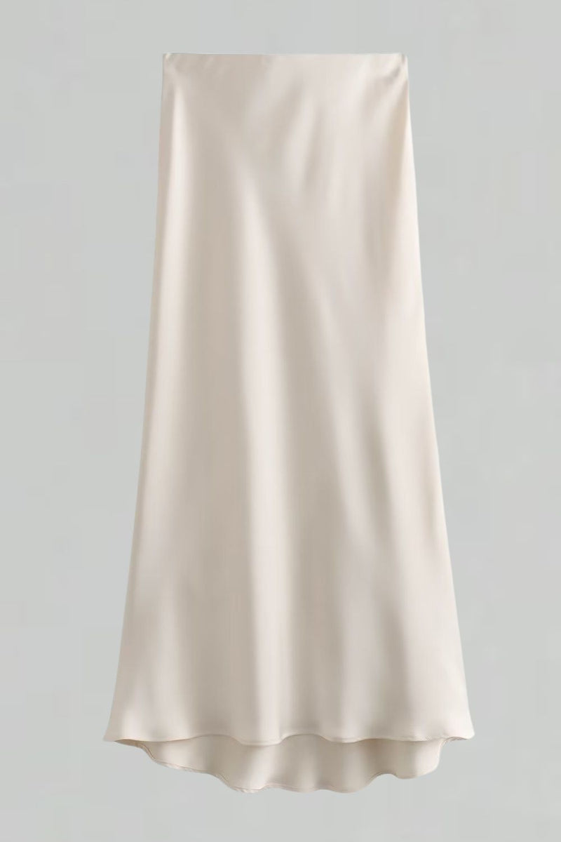 Effortlessly Elegant Garment with a Timeless Design