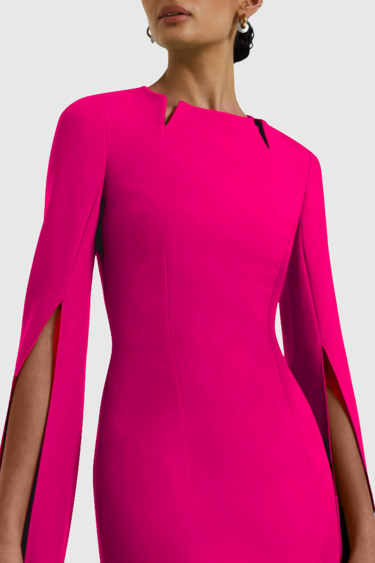Well Tailored Dress with a Graceful Silhouette