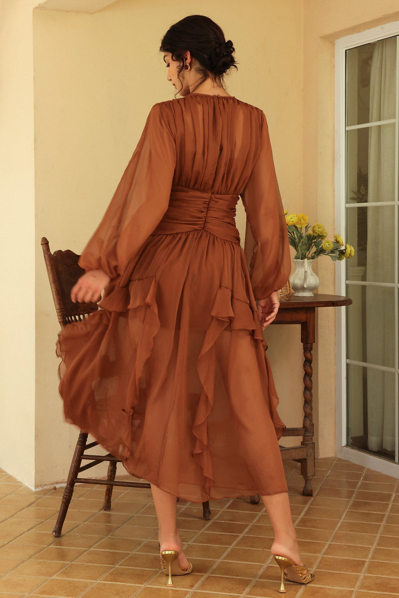 Effortlessly Elegant Dress with a Timeless Design
