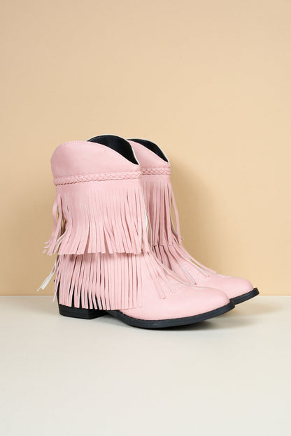 Well Tailored Boots with a Graceful Silhouette
