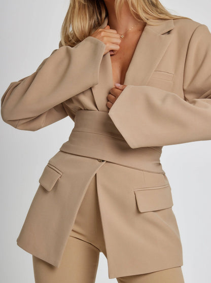 Polished Garment with an Effortless Classic Look