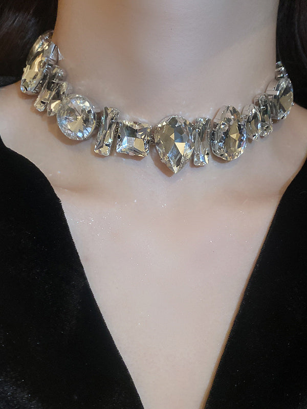 Beautifully Finished Garment in a Timeless Design