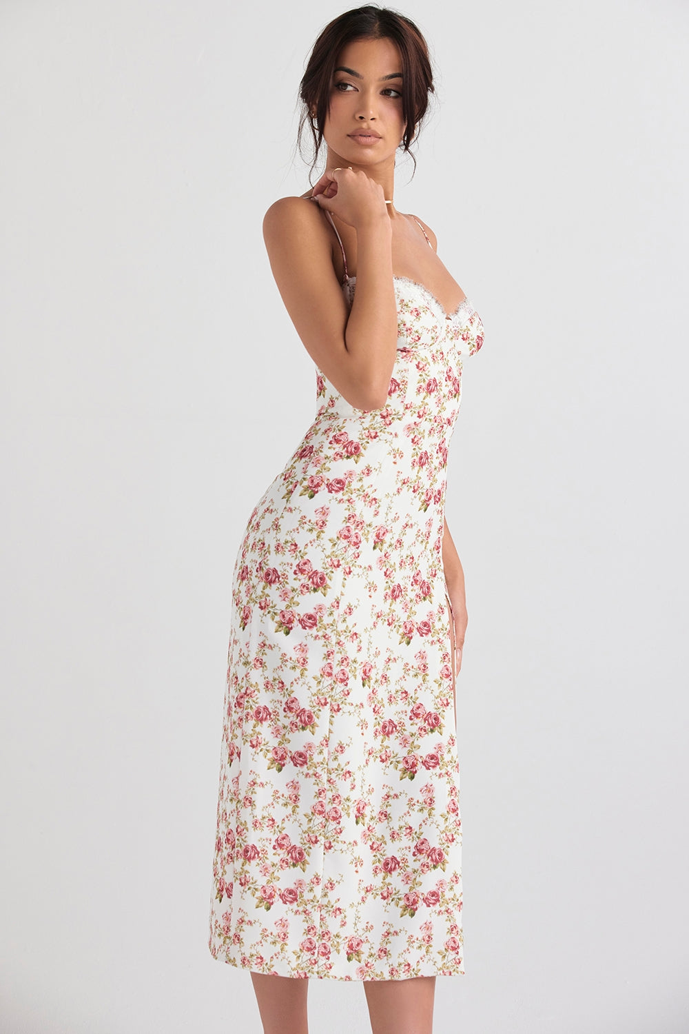 Beautifully Finished Dress in a Timeless Design