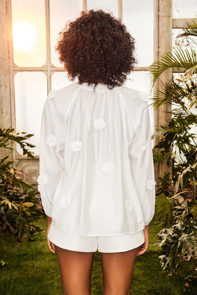 Classic Vintage Blouse with a Flattering Fit