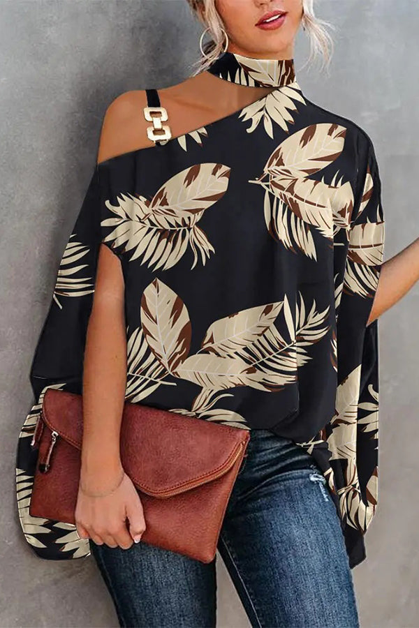 Well Tailored Top with a Graceful Silhouette