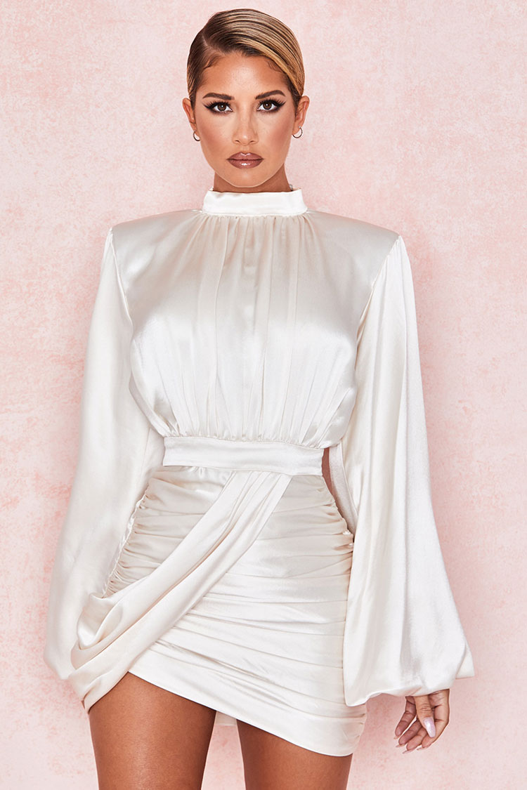 A Vintage Style Dress with Delicate Timeless Details