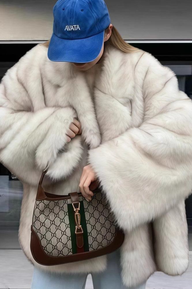 Elegantly Styled Coat for Everyday Wear