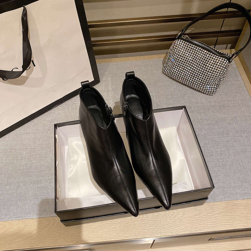 Elegantly Styled Boots for Everyday Wear