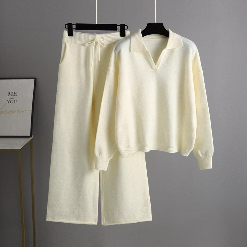 Classic Vintage Sweater with a Flattering Fit