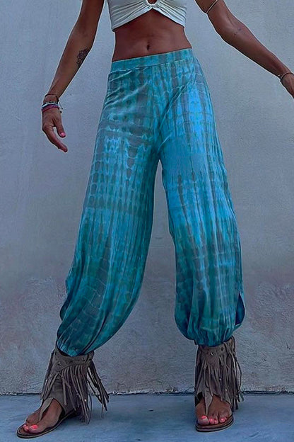 A Vintage Style Pants with Delicate Timeless Details