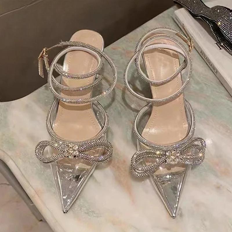 Classic Vintage Heels with a Flattering Fit