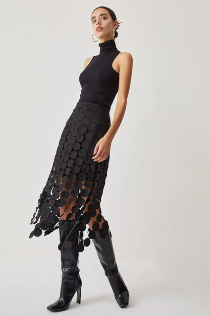 Well Tailored Garment with a Graceful Silhouette