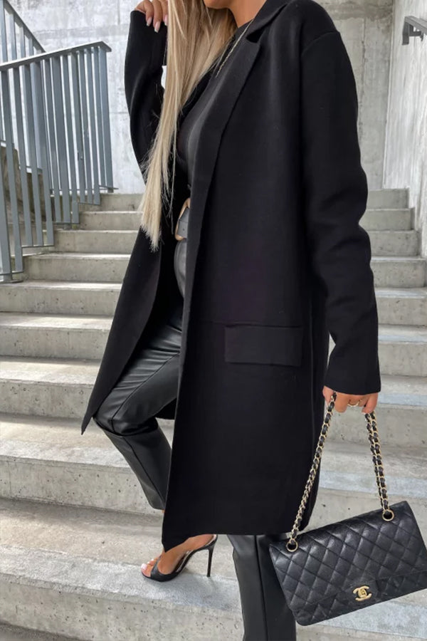 Effortlessly Elegant Coat with a Timeless Design