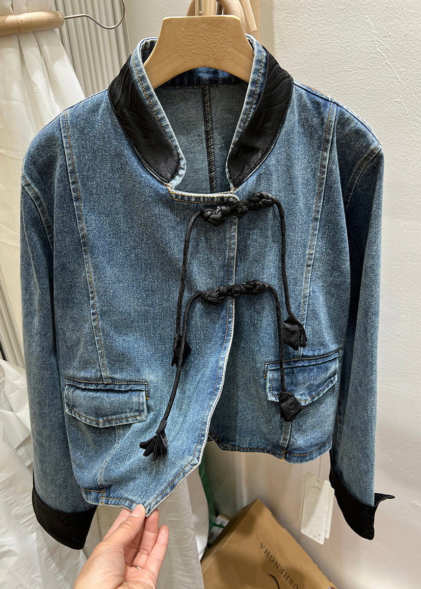 Classic Vintage Coat with a Flattering Fit