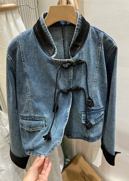 Classic Vintage Coat with a Flattering Fit