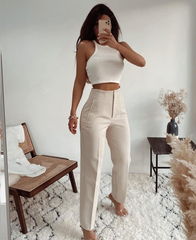 Sophisticated Pants with a Clean Classic Look