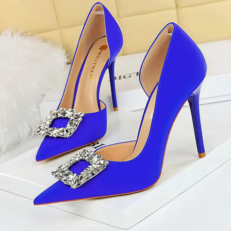 Elegantly Styled Heels for Everyday Wear