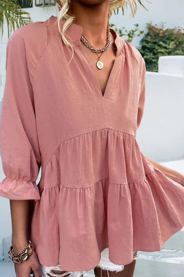 Effortlessly Elegant Blouse with a Timeless Design