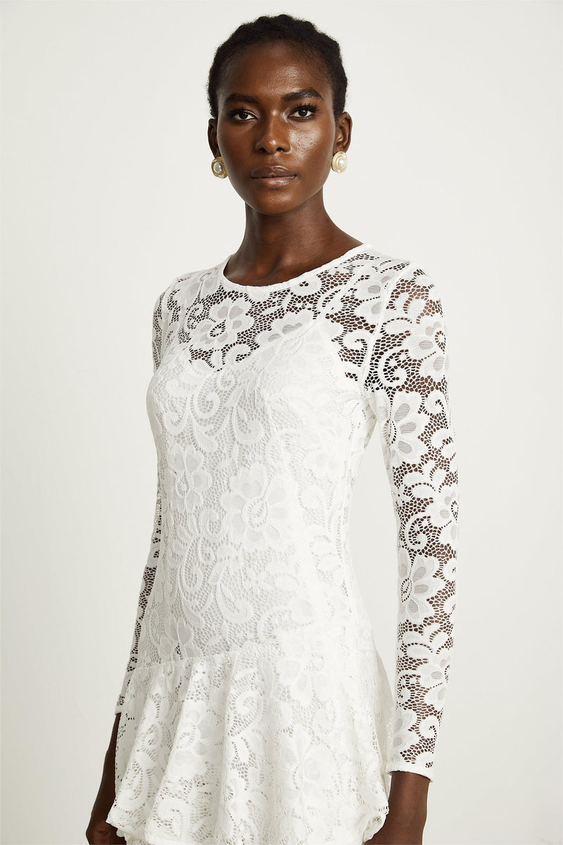 Gracefully Styled Dress for Any Occasion