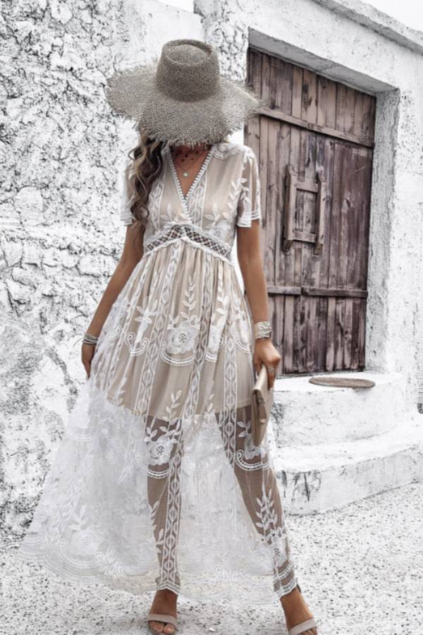 Classic Vintage Dress with a Flattering Fit