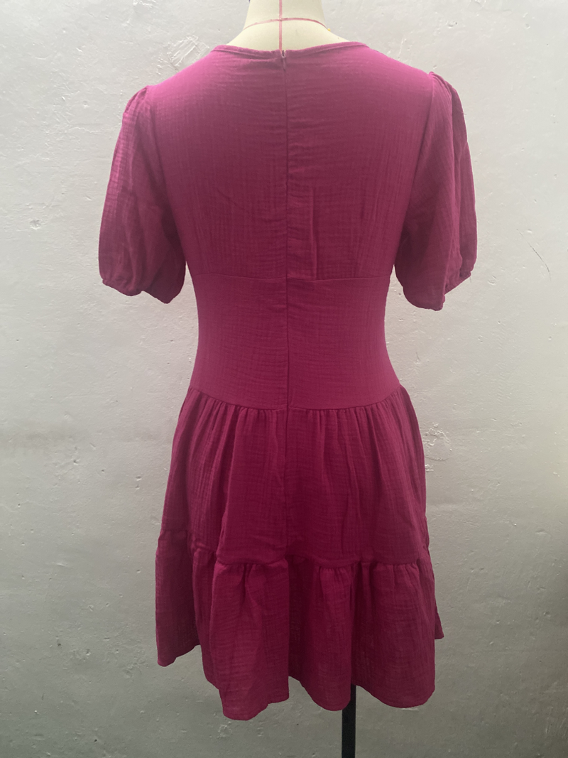 Beautifully Finished Dress in a Timeless Design