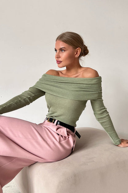 Beautifully Crafted Top in a Classic Style