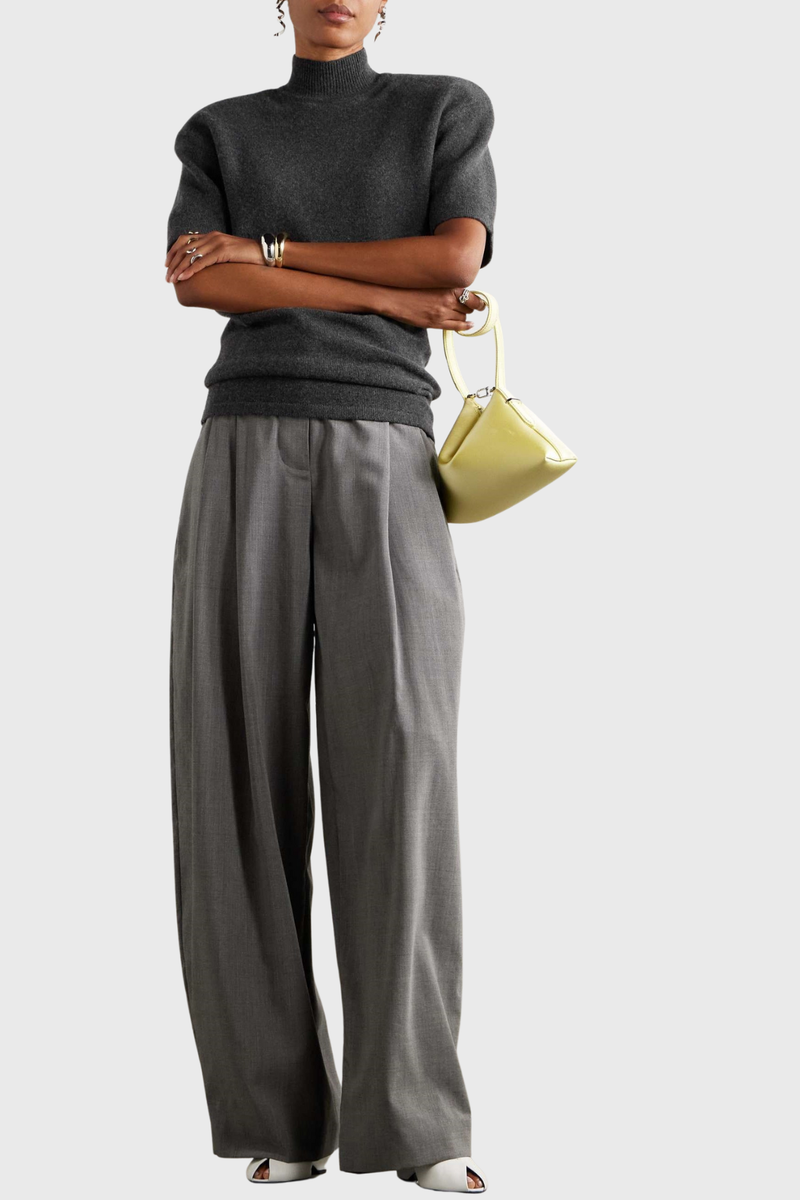 Classic Vintage Sweater with a Flattering Fit