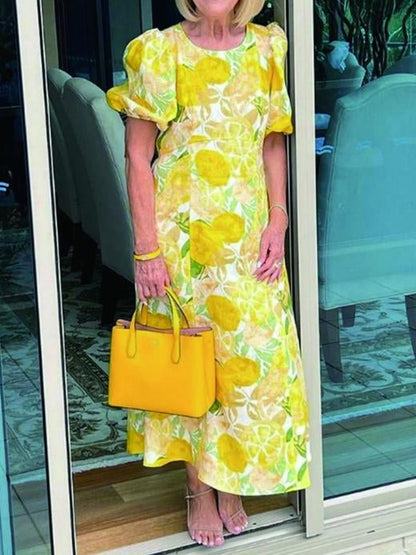 Classic Vintage Dress with a Flattering Fit