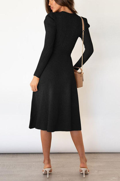 Classic Vintage Dress with a Flattering Fit