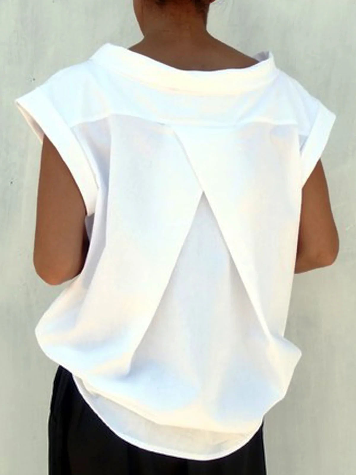 Polished T-Shirt with an Effortless Classic Look