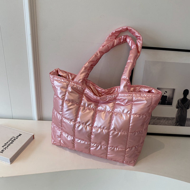 Effortlessly Elegant Bag with a Timeless Design