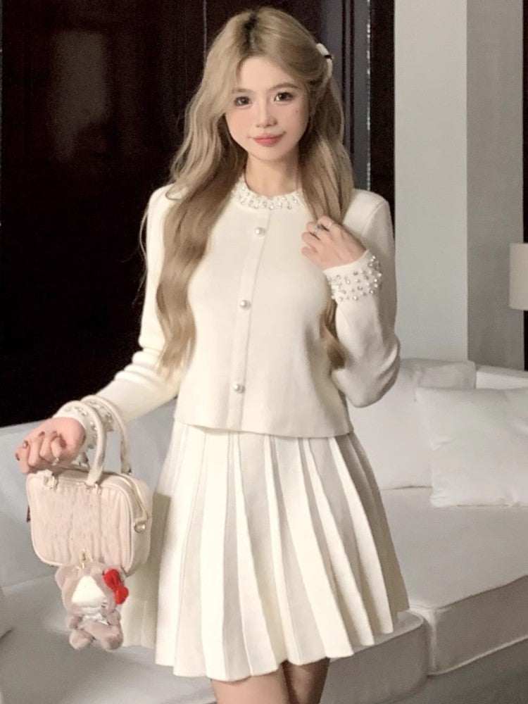 Polished Top with an Effortless Classic Look