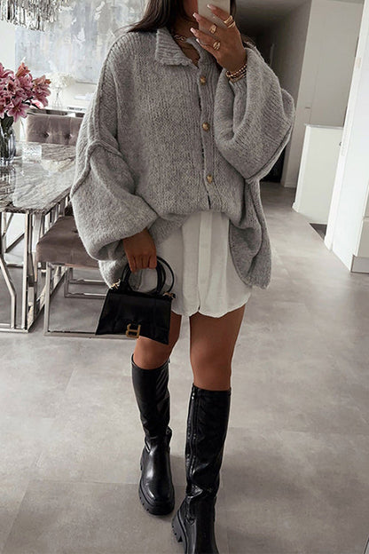Effortlessly Elegant Cardigan with a Timeless Design