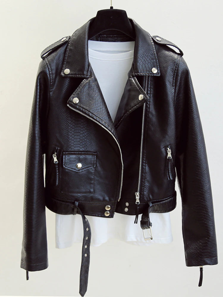Effortlessly Elegant Jacket with a Timeless Design