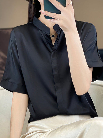 Beautifully Finished Blouse in a Timeless Design