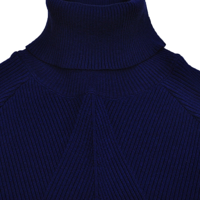 Classic Vintage Sweater with a Flattering Fit