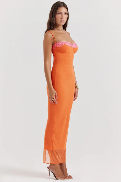 Well Tailored Garment with a Graceful Silhouette