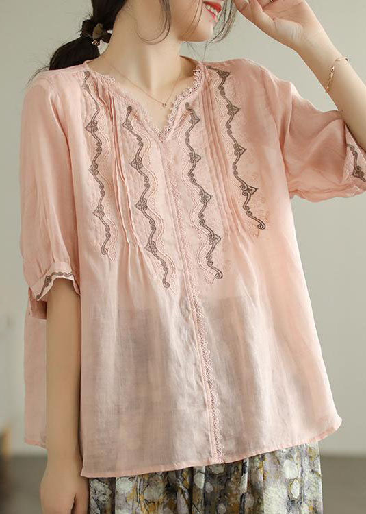 Well Tailored Top with a Graceful Silhouette