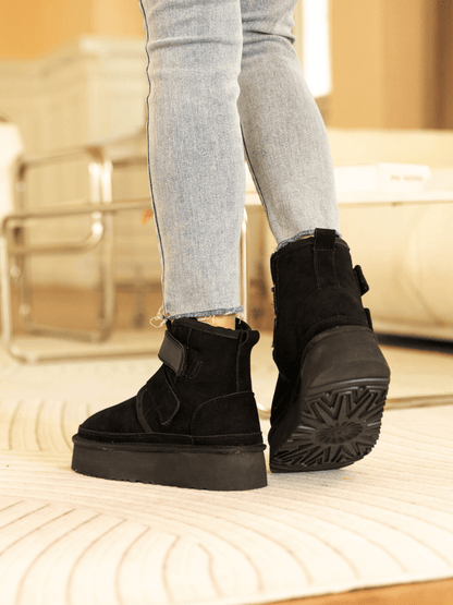 Well Tailored Boots with a Graceful Silhouette
