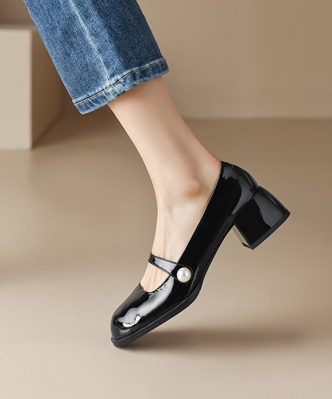Polished Heels with an Effortless Classic Look
