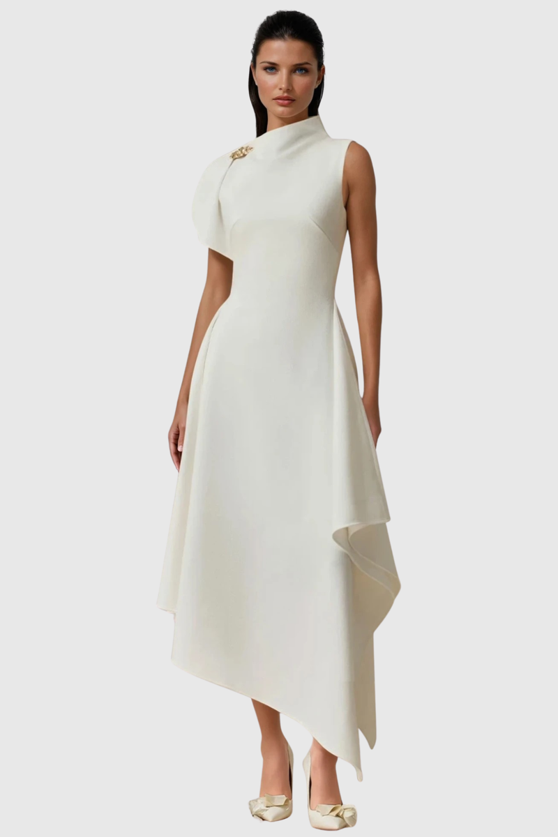Beautifully Finished Dress in a Timeless Design