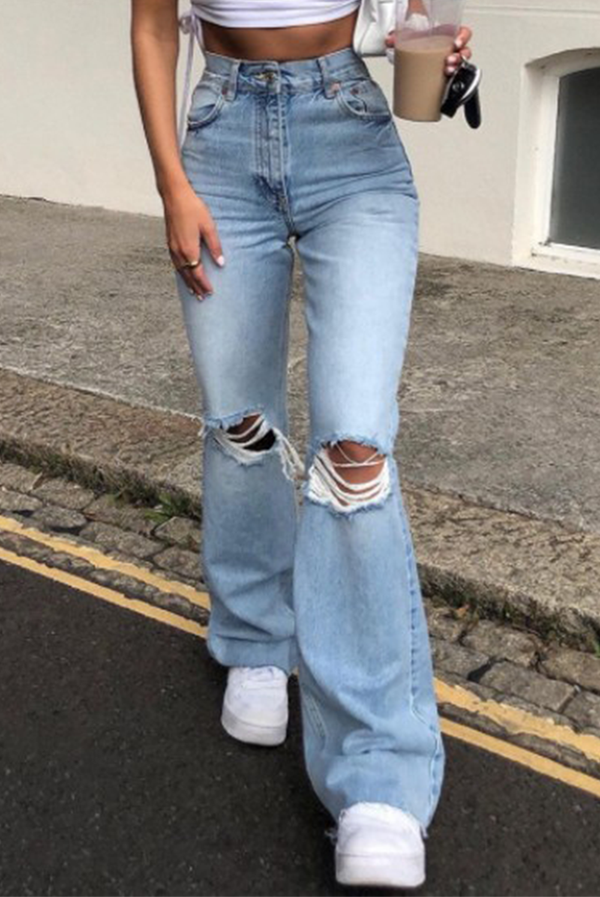 Gracefully Styled Garment for Any Occasion