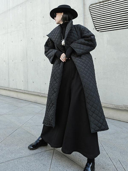 Elegantly Styled Coat for Everyday Wear