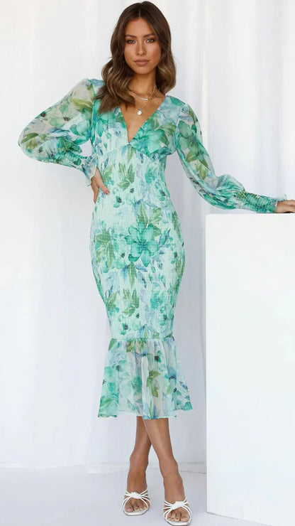 A Vintage Style Dress with Delicate Timeless Details