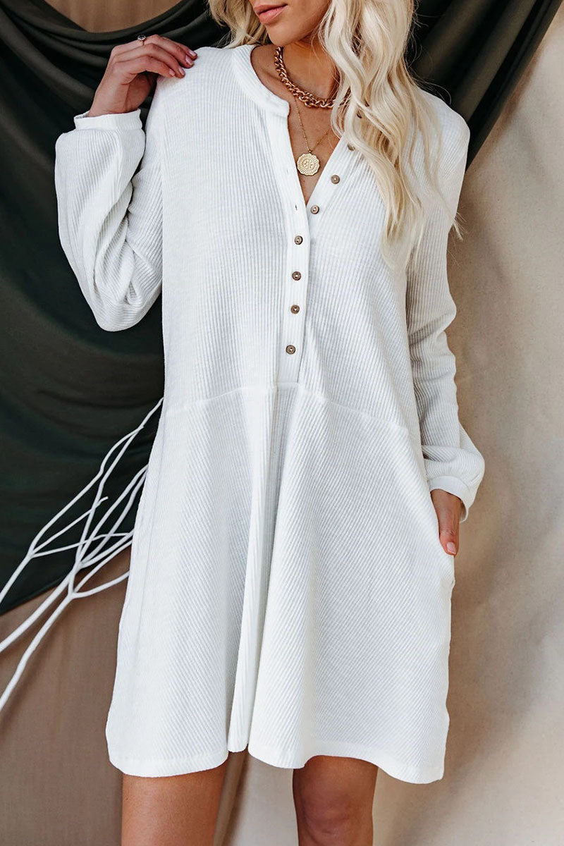Sophisticated Dress with a Clean Classic Look